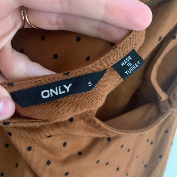 ONLY tie-strap midi brown pika dot midi dress - Picture 7 of 10